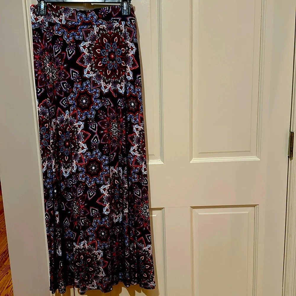 Westport Midi Skirt - Picture 2 of 5